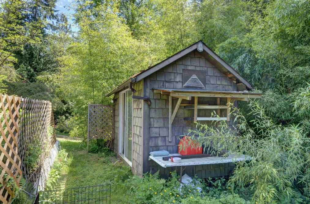 2602 LOWER ROAD, Roberts Creek BC V0N 2W4, Roberts Creek BC — Residential for Sale - Photo 2
