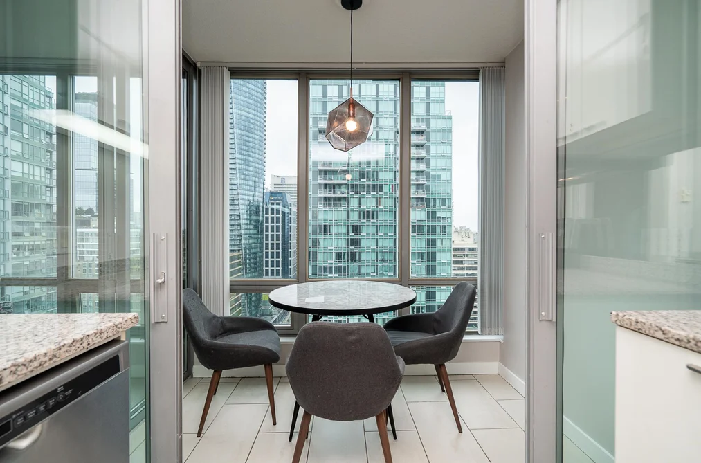 2604 1288 W GEORGIA STREET, Vancouver, BC — Residential for Sale — Photo 8 of 37