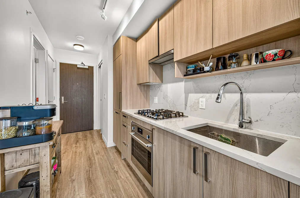 2604-13350 Central Avenue, Surrey, BC - Condo for Sale - Photo 10 of 40