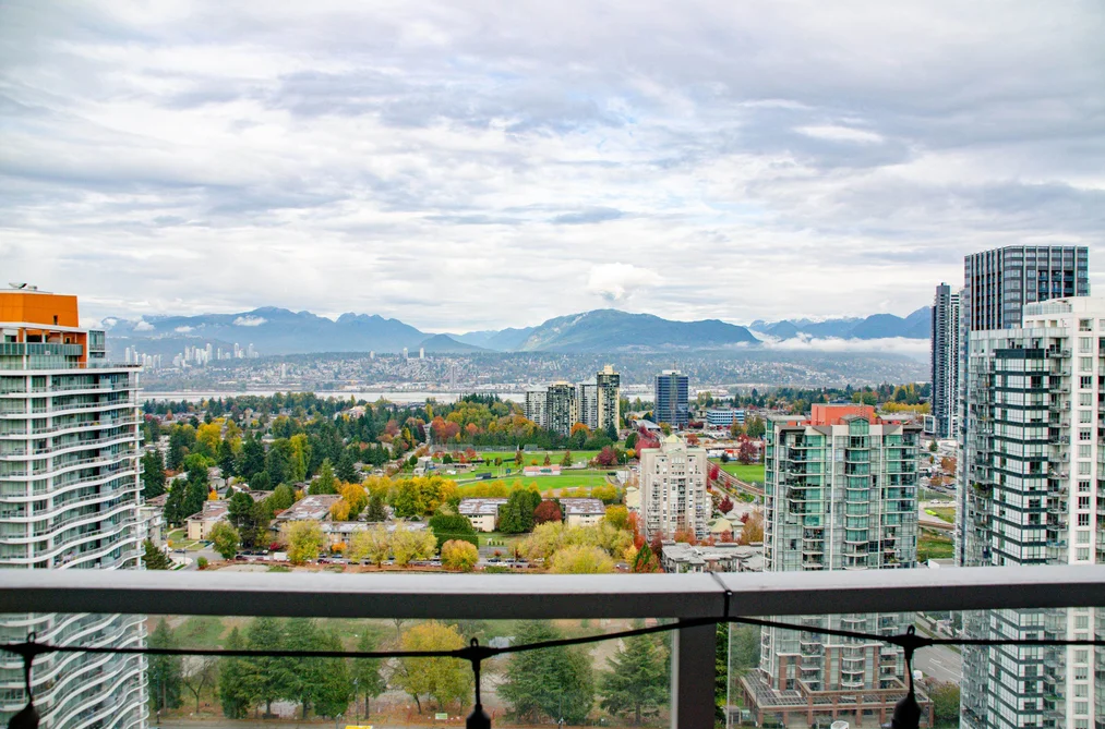 2604-13350 Central Avenue, Surrey, BC - Condo for Sale - Photo 4 of 40