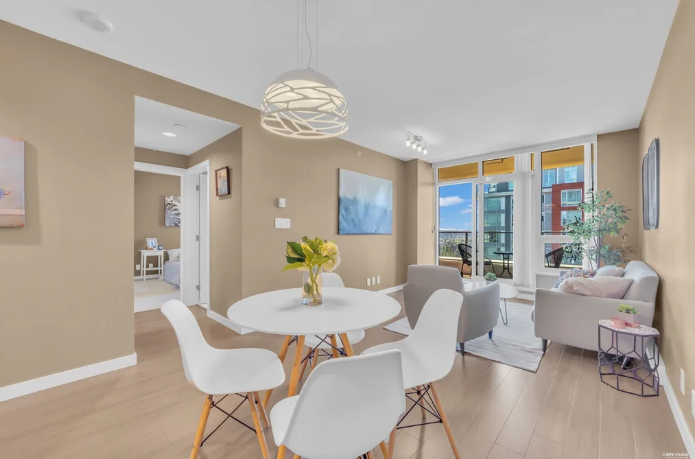 Condo for sale at 2605 3093 Windsor Gate Coquitlam British Columbia - MLS: R3152488