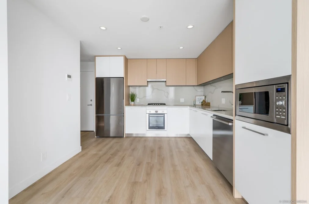 2607 567 CLARKE ROAD, Coquitlam BC V3J 0K7, Coquitlam BC — Residential for Sale - Photo 3