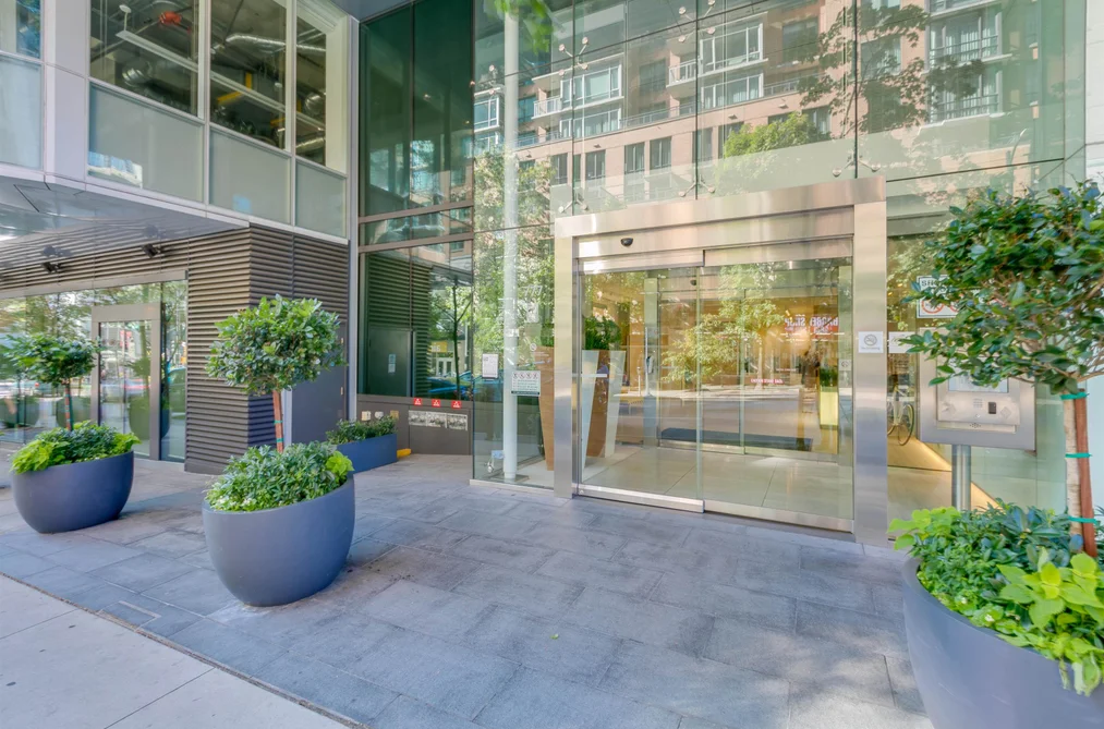 2608 777 RICHARDS STREET, Vancouver BC V6B 0M6, Vancouver BC — Residential for Sale - Photo 2