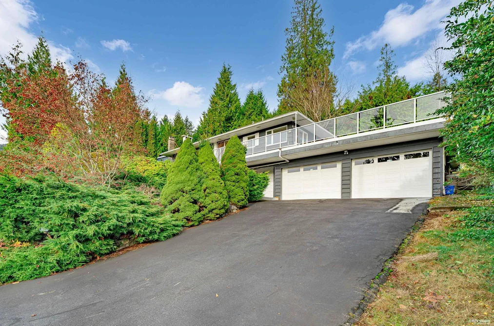 2615 SKILIFT PLACE, West Vancouver BC V7S 2T6, West Vancouver BC — Residential for Sale - Photo 2