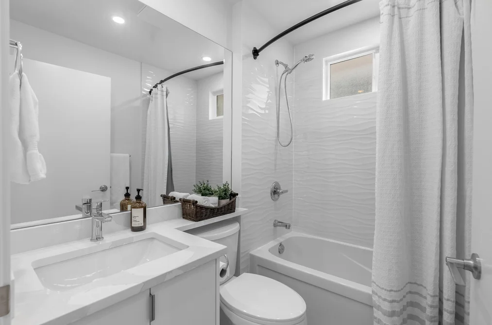 2617 TURNER STREET, Vancouver BC V5K 2G1, Vancouver BC — Residential for Sale — Photo 12 of 40