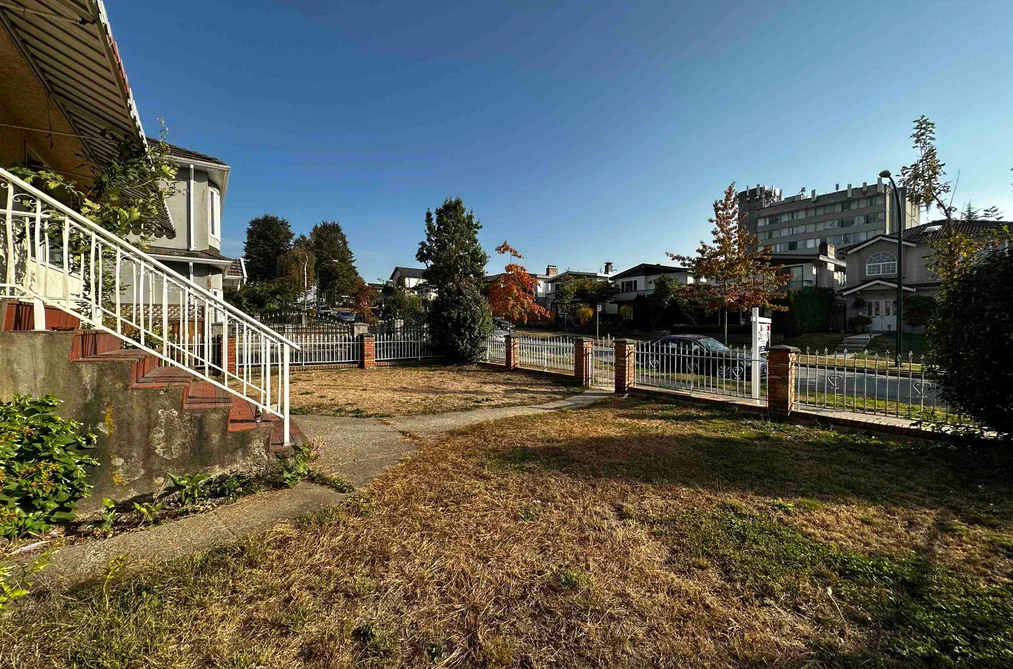 2621 E 8TH AVENUE, Vancouver BC V5M 1W4, Vancouver BC — Residential for Sale — Photo 11 of 13