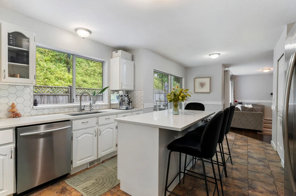 26280 Grant Avenue, Maple Ridge, BC - MLS: R3164596 - Photo 4 26280 Grant Avenue, Maple Ridge, BC - MLS: R3164596 - Photo 4