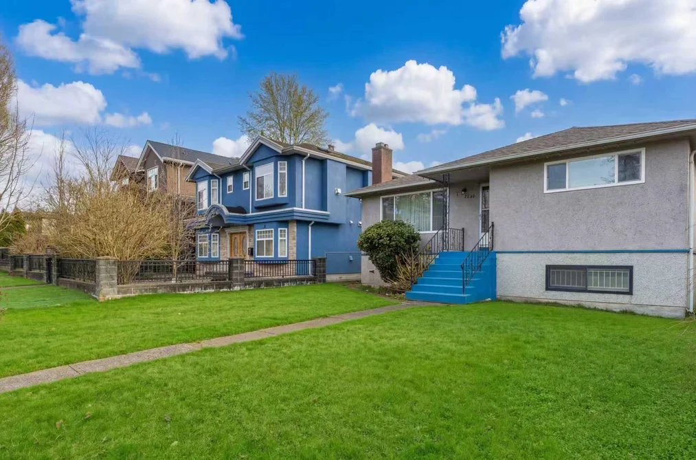 2630 E 1ST AVENUE, Vancouver BC V5M 1A5, Vancouver BC — Residential for Sale - Photo 2