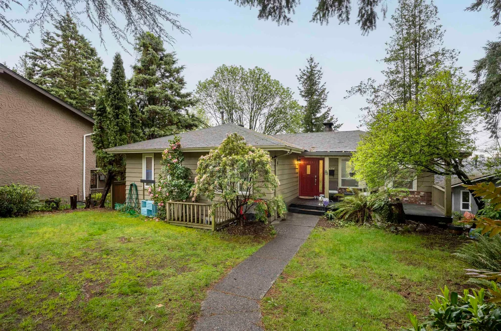 2634 ROGATE AVENUE, Coquitlam BC V3K 5S4, Coquitlam BC — Residential for Sale - Photo 2