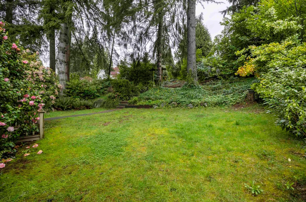 2634 ROGATE AVENUE, Coquitlam BC V3K 5S4, Coquitlam BC — Residential for Sale - Photo 4