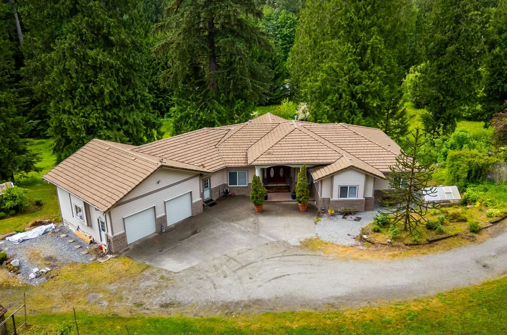 26350 TRETHEWEY CRESCENT, Maple Ridge BC V2W 1A5, Maple Ridge BC — Residential for Sale - Photo 2