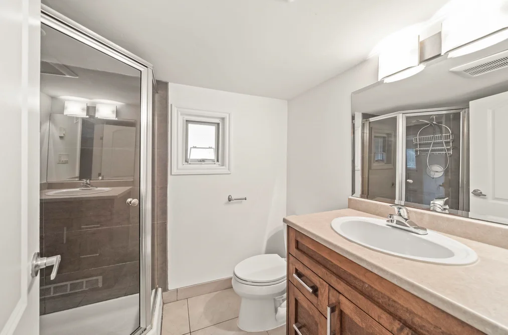 2636 PRINCE ALBERT STREET, Vancouver BC V5T 3X3, Vancouver BC — Residential for Sale — Photo 2 of 33
