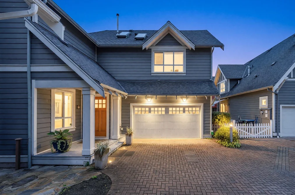 264 Holly Ave, New Westminster, BC - MLS: R3172776