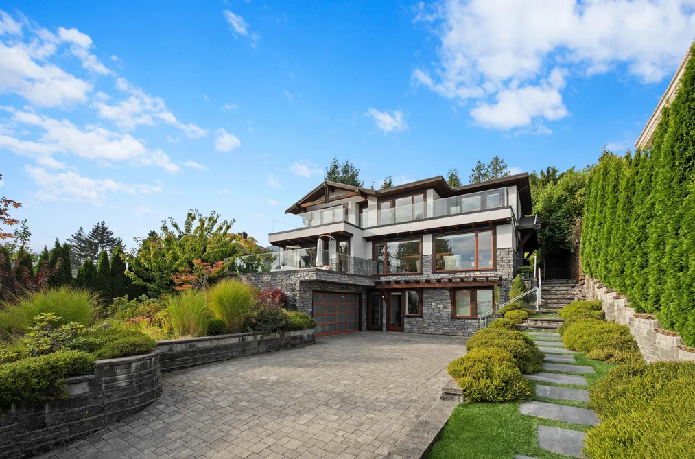 House for sale at 2643 Nelson Avenue West Vancouver British Columbia - MLS: R3090803