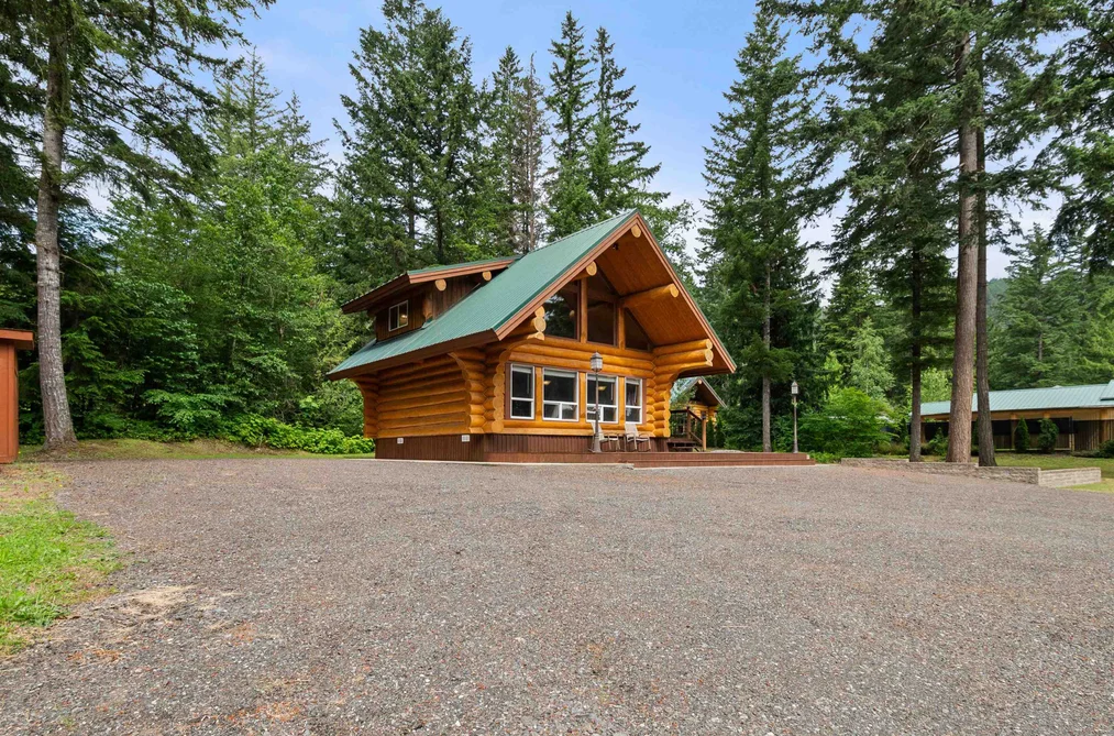 26441 REYNOLDS ROAD, Hope BC V0X 1L3, Hope BC — Residential for Sale — Photo 10 of 40