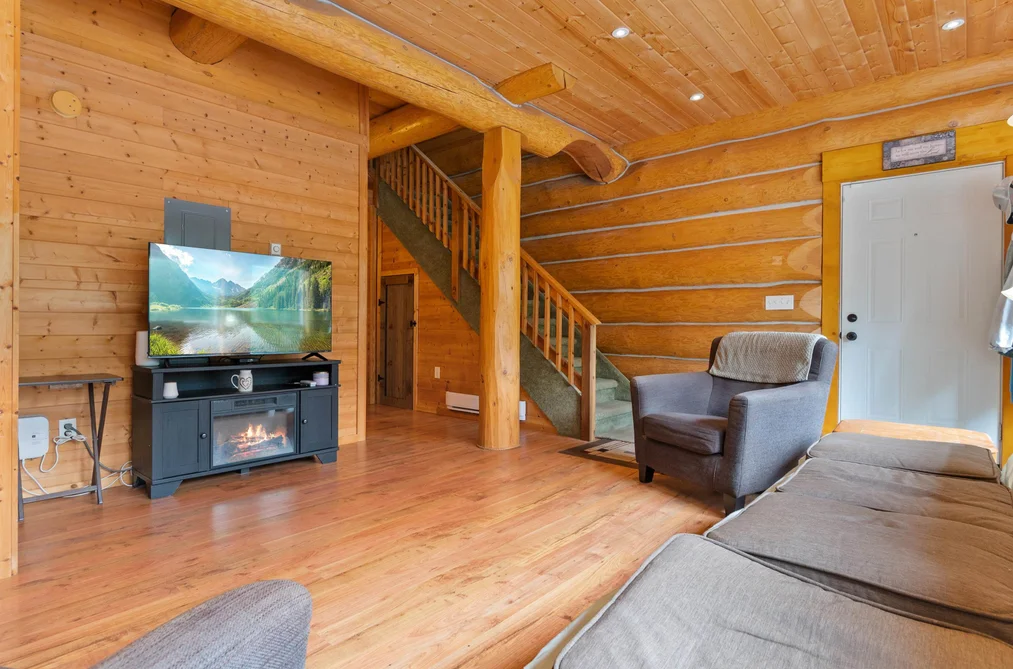 26441 REYNOLDS ROAD, Hope BC V0X 1L3, Hope BC — Residential for Sale — Photo 17 of 40