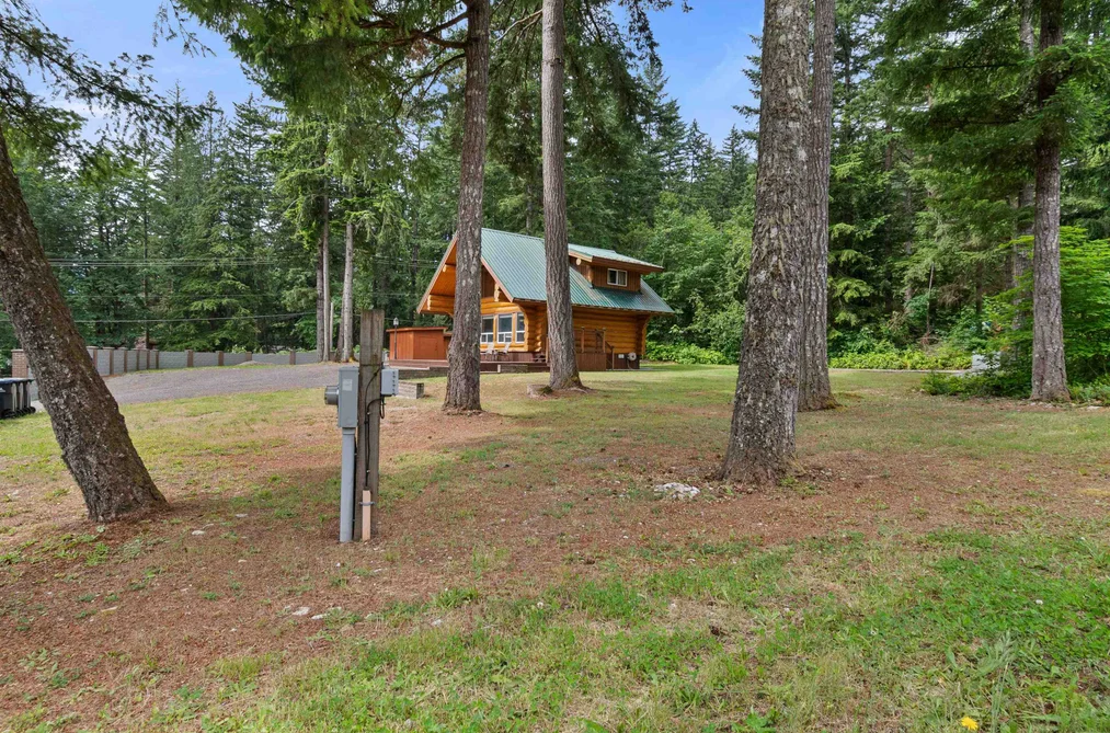 26441 REYNOLDS ROAD, Hope BC V0X 1L3, Hope BC — Residential for Sale — Photo 8 of 40