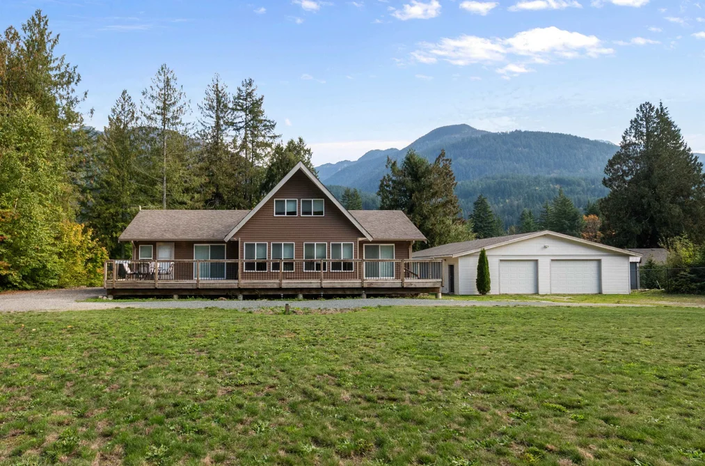 House for sale at 26542 Reynolds Road Hope British Columbia - MLS: R3117445