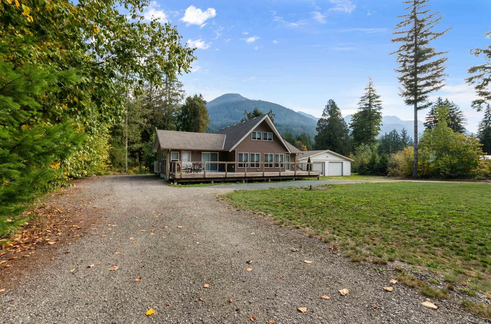 26542 REYNOLDS ROAD, Hope BC V0X 1L3, Hope BC — Residential for Sale - Photo 3