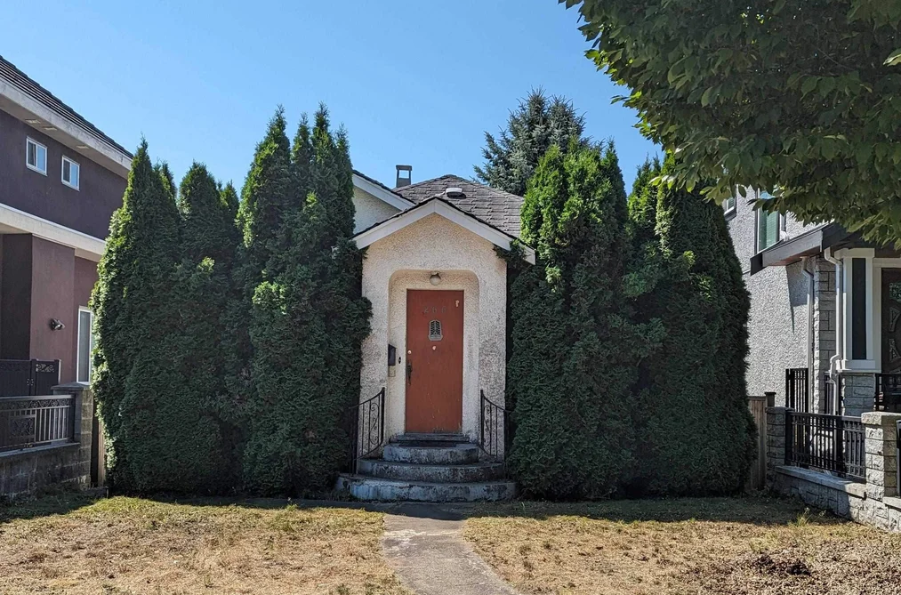 House for sale at 266 E 49th Avenue Vancouver British Columbia - MLS: R3117135