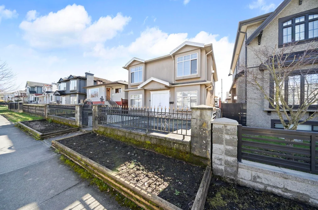 266 E 55TH AVENUE, Vancouver BC V5X 1M9, Vancouver BC — Residential for Sale - Photo 2