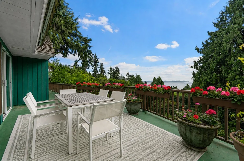 House for sale at 2660 Queens Avenue West Vancouver British Columbia - MLS: R3123244