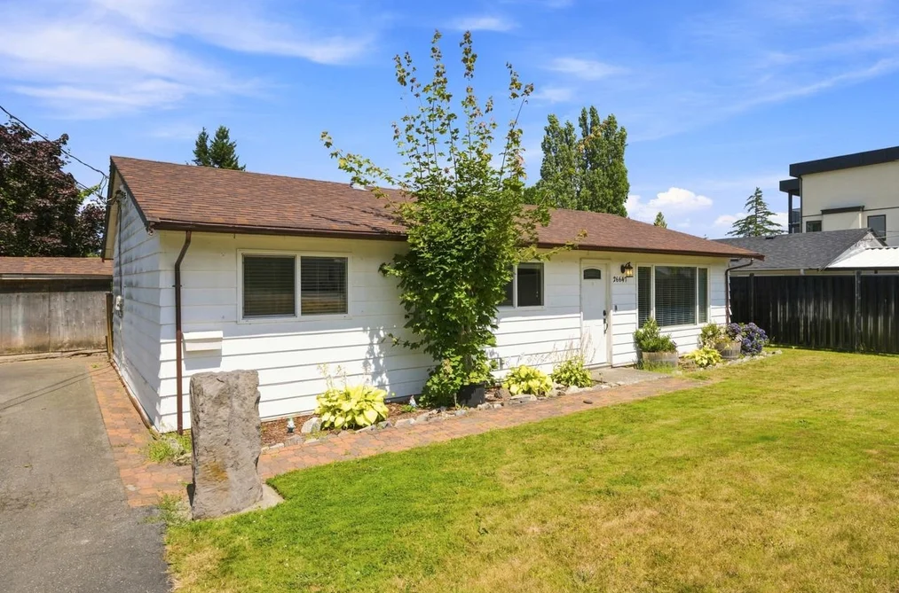 26647 30A Avenue, Langley, BC - MLS: R3178913 - Photo 2 26647 30A Avenue, Langley, BC - MLS: R3178913 - Photo 2