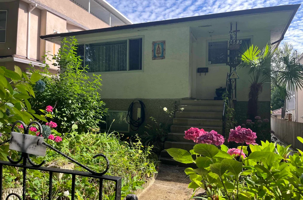 House for sale at 2665 Ward Street Vancouver British Columbia - MLS: R3154453