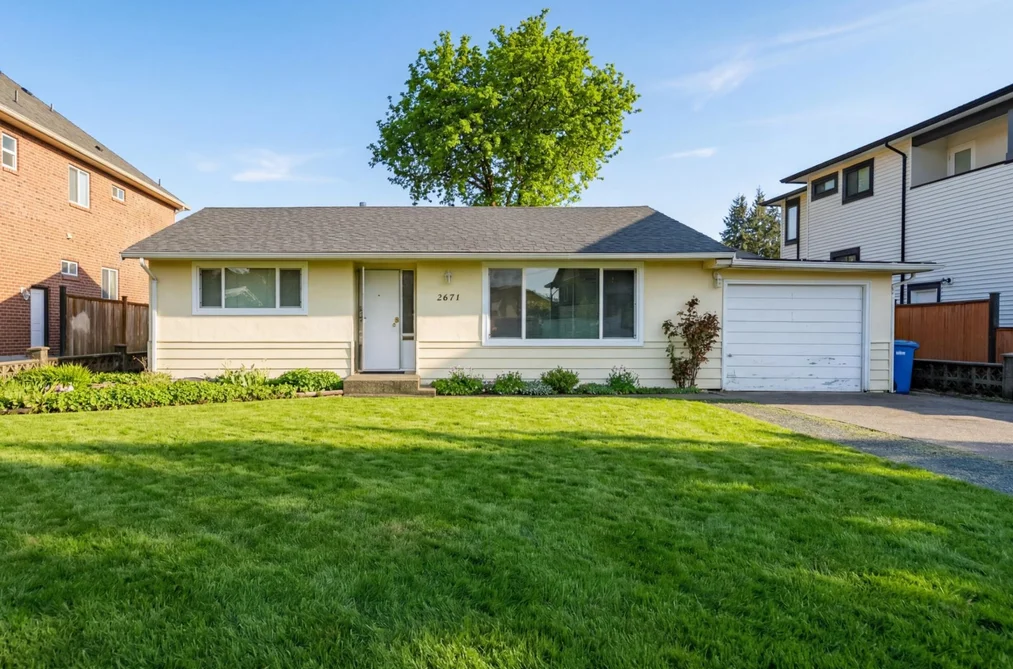 2671 VICTORIA STREET, Abbotsford BC V2T 2T6, Abbotsford BC — Residential for Sale - Photo 2
