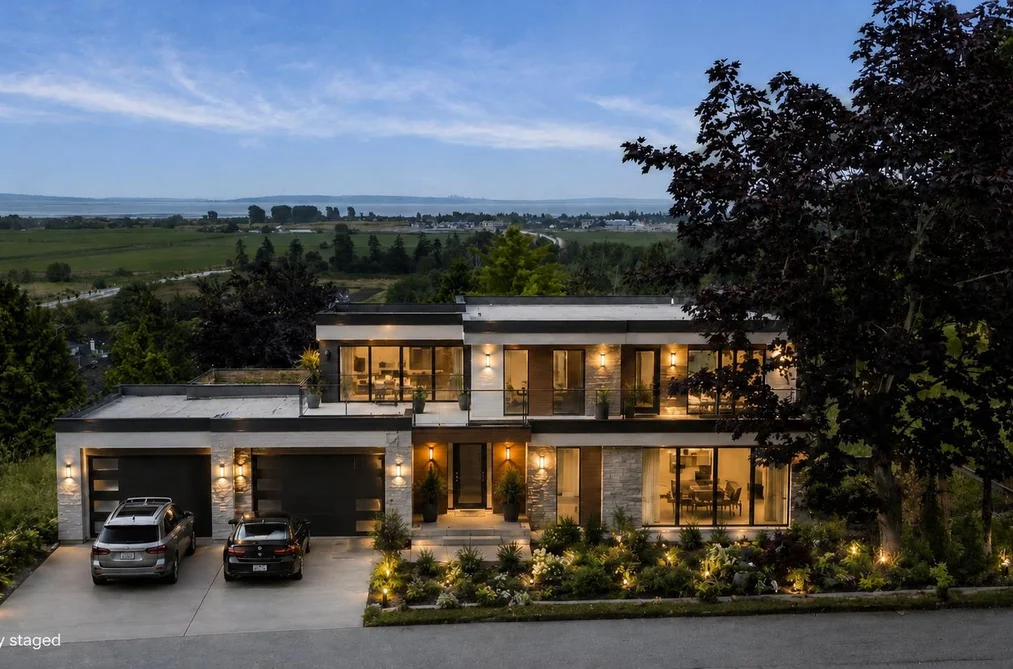 Property for sale at 268 55 Street Delta British Columbia - MLS: R3148670