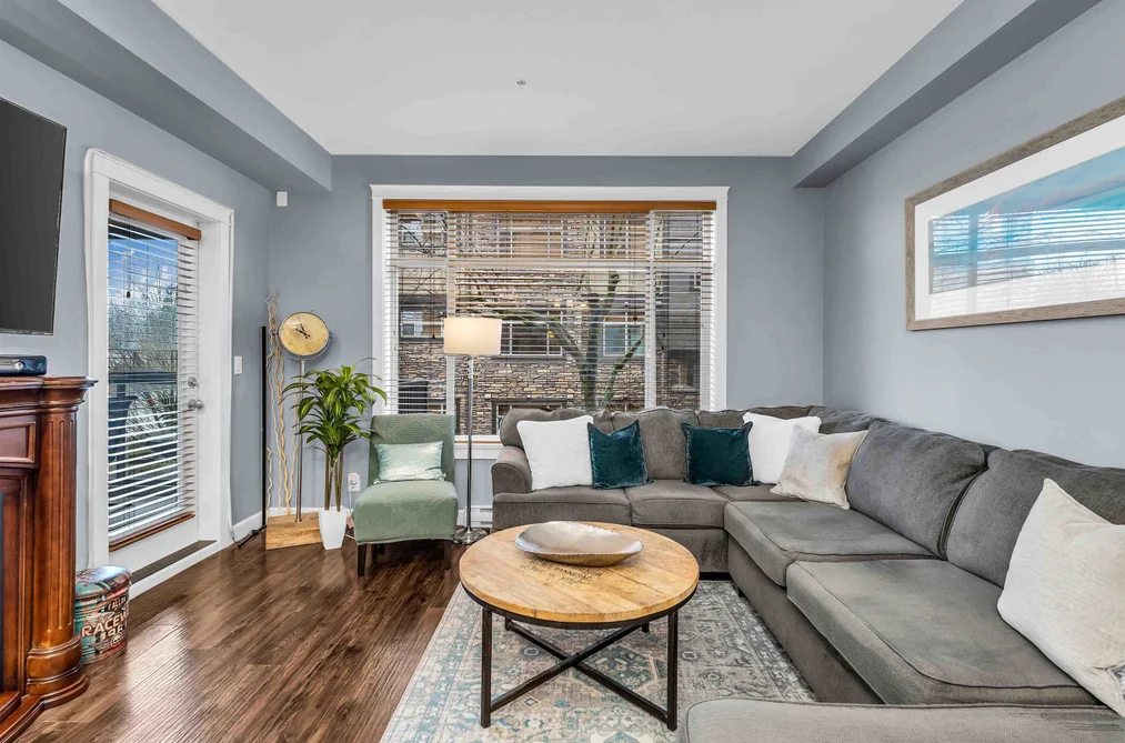 Condo for sale at 268 8258 207a Street Langley British Columbia - MLS: R3106119