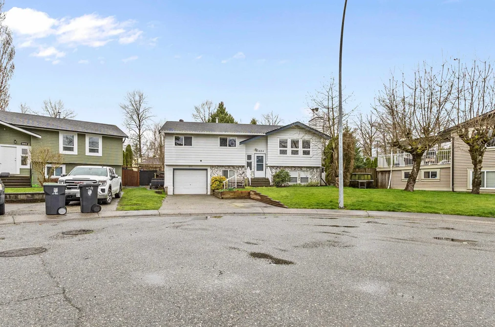 26824 ALDER DRIVE, Langley BC V4W 3G9, Langley BC — Residential for Sale — Photo 2 of 35