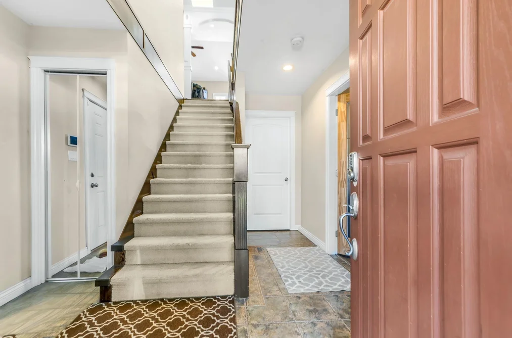 2690 VICTORIA STREET, Abbotsford BC V2T 2T5, Abbotsford BC — Residential for Sale - Photo 4