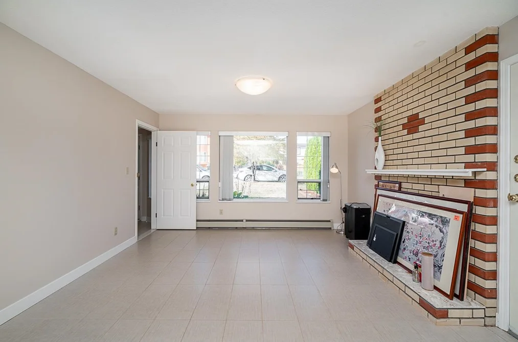 2692 E 46th Avenue, Vancouver, BC - House for Sale - Photo 6 of 40 2692 E 46th Avenue, Vancouver, BC - House for Sale - Photo 6 of 40