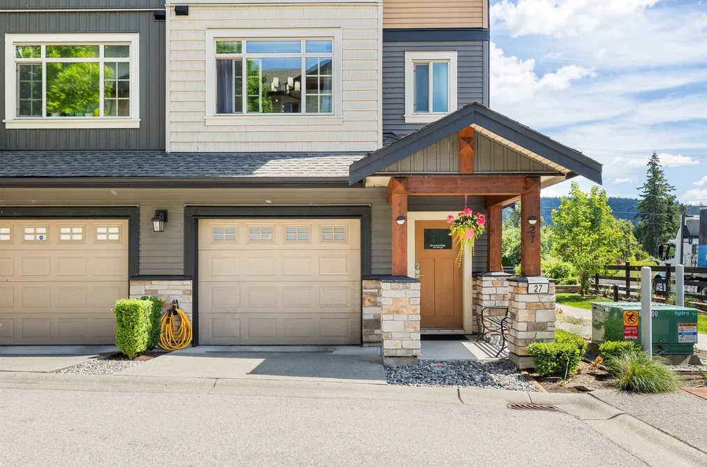 27 11305 240 STREET, Maple Ridge BC V2W 0J1, Maple Ridge BC — Residential for Sale — Photo 6 of 36