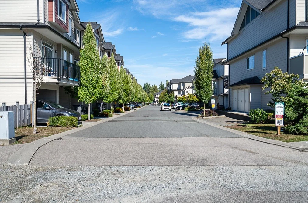 Townhouse for sale at 27 13898 64 Avenue Surrey British Columbia - MLS: R3151283