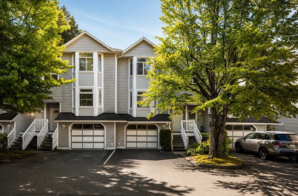 Townhouse for sale at 27 15550 89 Avenue Surrey British Columbia - MLS: R3136053