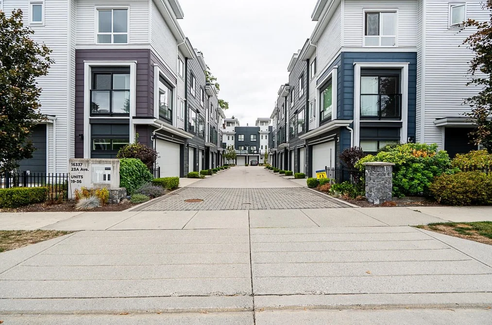 Townhouse for sale at 27 16337 23a Avenue Surrey British Columbia - MLS: R3120789