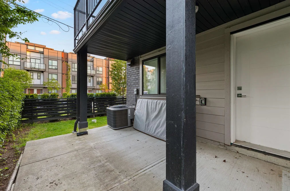 27 19749 55 AVENUE, Langley BC V3A 3W8, Langley BC — Residential for Sale - Photo 2