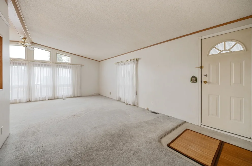 27 - 24330 Fraser Highway, Langley, BC - MLS: R3163896 - Photo 9 27 - 24330 Fraser Highway, Langley, BC - MLS: R3163896 - Photo 9