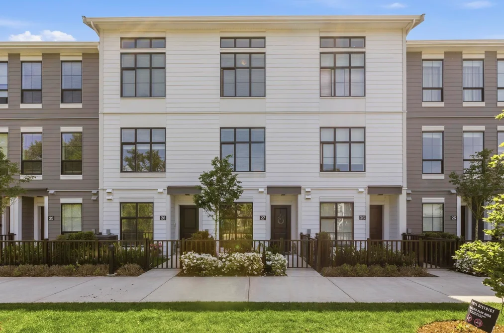 Townhouse for sale at 27 2774 Montrose Avenue Abbotsford British Columbia - MLS: R3121800
