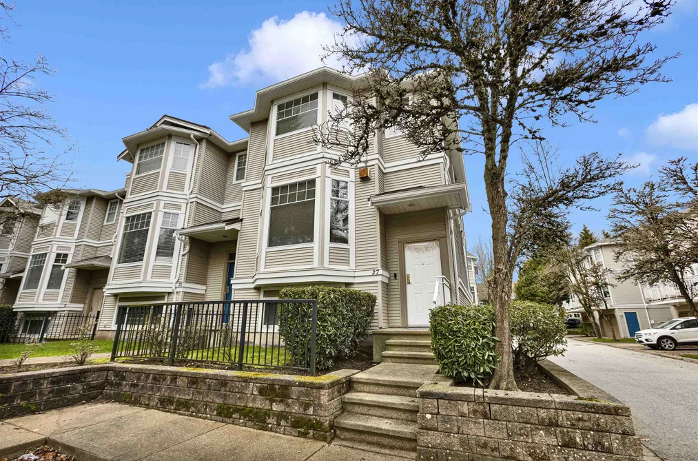 Townhouse for sale at 27 6518 121 Street Surrey British Columbia - MLS: R3165354
