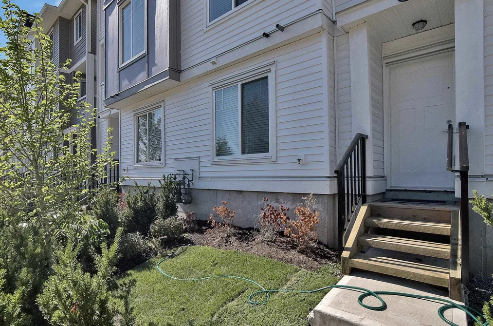 27 8033 166B STREET, Surrey BC V4N 0G7, Surrey BC — Residential for Sale - Photo 2