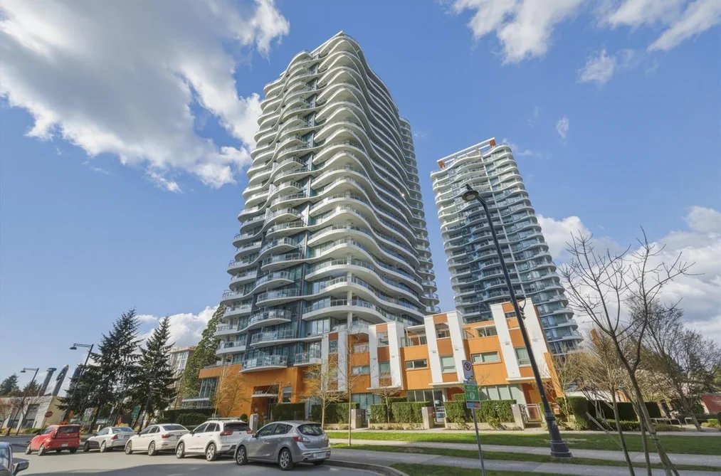 2701 13303 CENTRAL AVENUE, Surrey BC V3T 0K6, Surrey BC — Residential for Sale - Photo 3