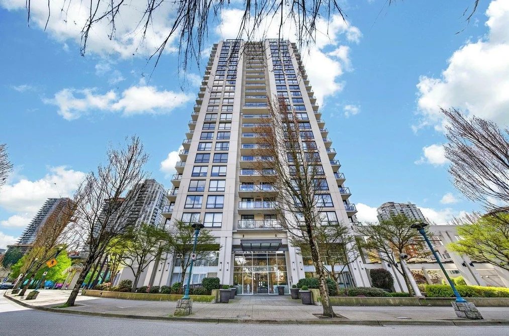 Condo for sale at 2701 2982 Burlington Drive Coquitlam British Columbia - MLS: R3112841
