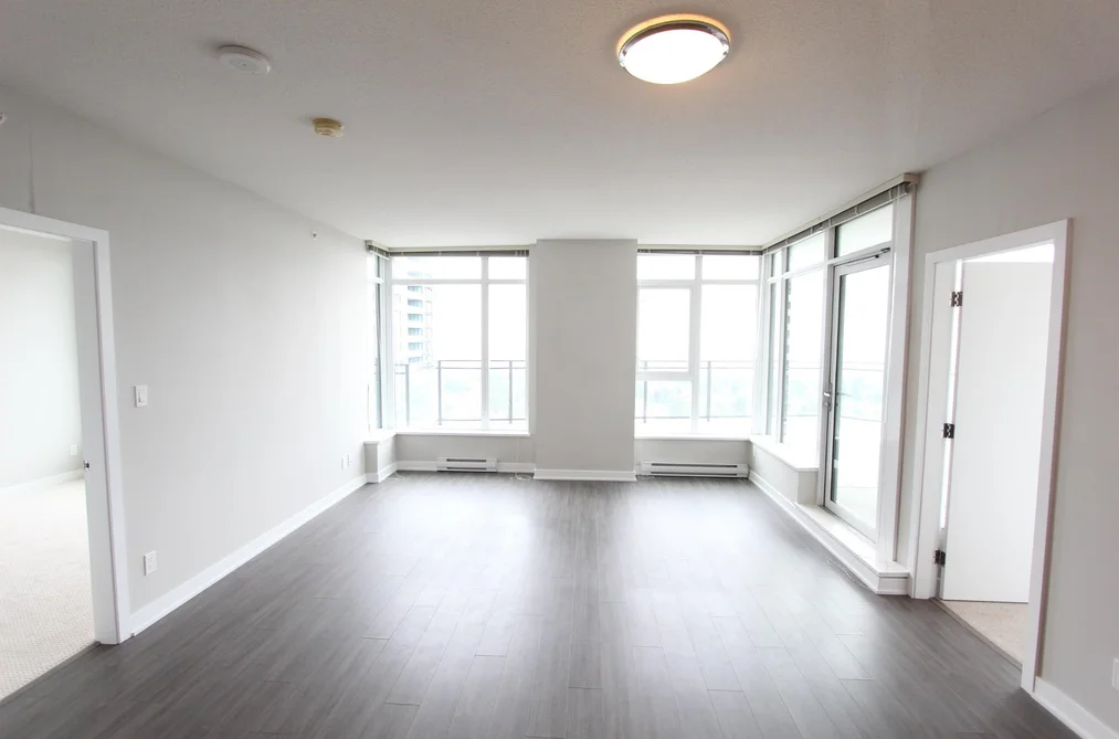 2701 4900 LENNOX LANE, Burnaby BC V5H 0G9, Burnaby BC — Residential for Sale - Photo 2