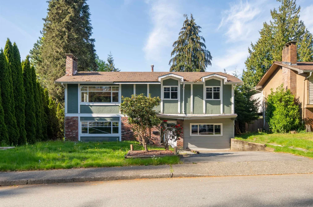 House for sale at 2701 Daybreak Avenue Coquitlam British Columbia - MLS: R3125440