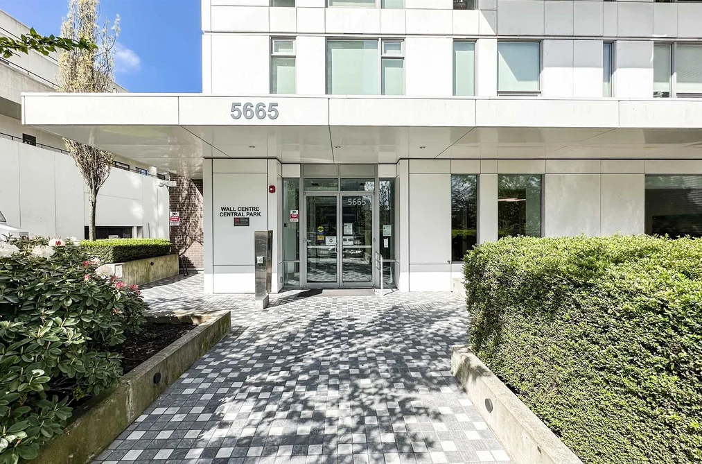 2703 5665 BOUNDARY ROAD, Vancouver BC V5R 0E4, Vancouver BC — Residential for Sale - Photo 2