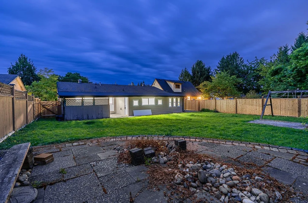27036 28 AVENUE, Langley BC V4W 3E5, Langley BC — Residential for Sale — Photo 34 of 35