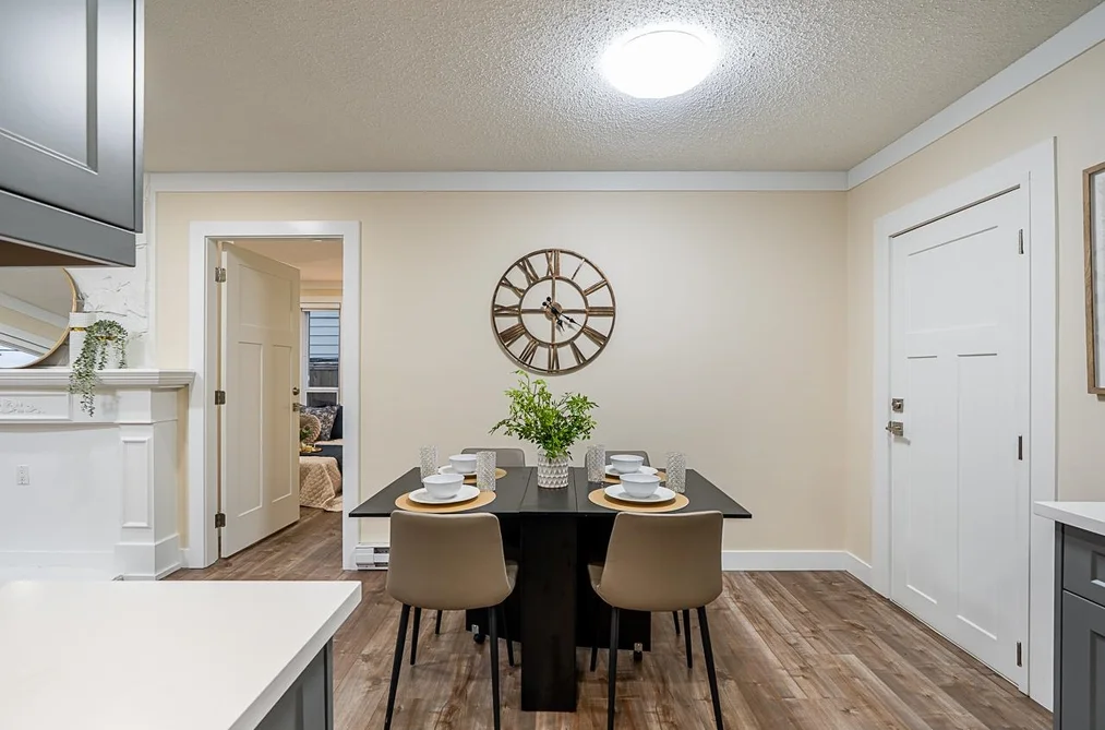 27036 28 AVENUE, Langley BC V4W 3E5, Langley BC — Residential for Sale — Photo 6 of 35
